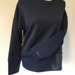 NWT Nike Loose Fit Oversized Sweatshirt Pullover